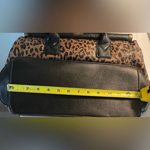 Bueno Women’s Animal Print Leopard Handbag /Satchel Purse - Picture 8 of 10